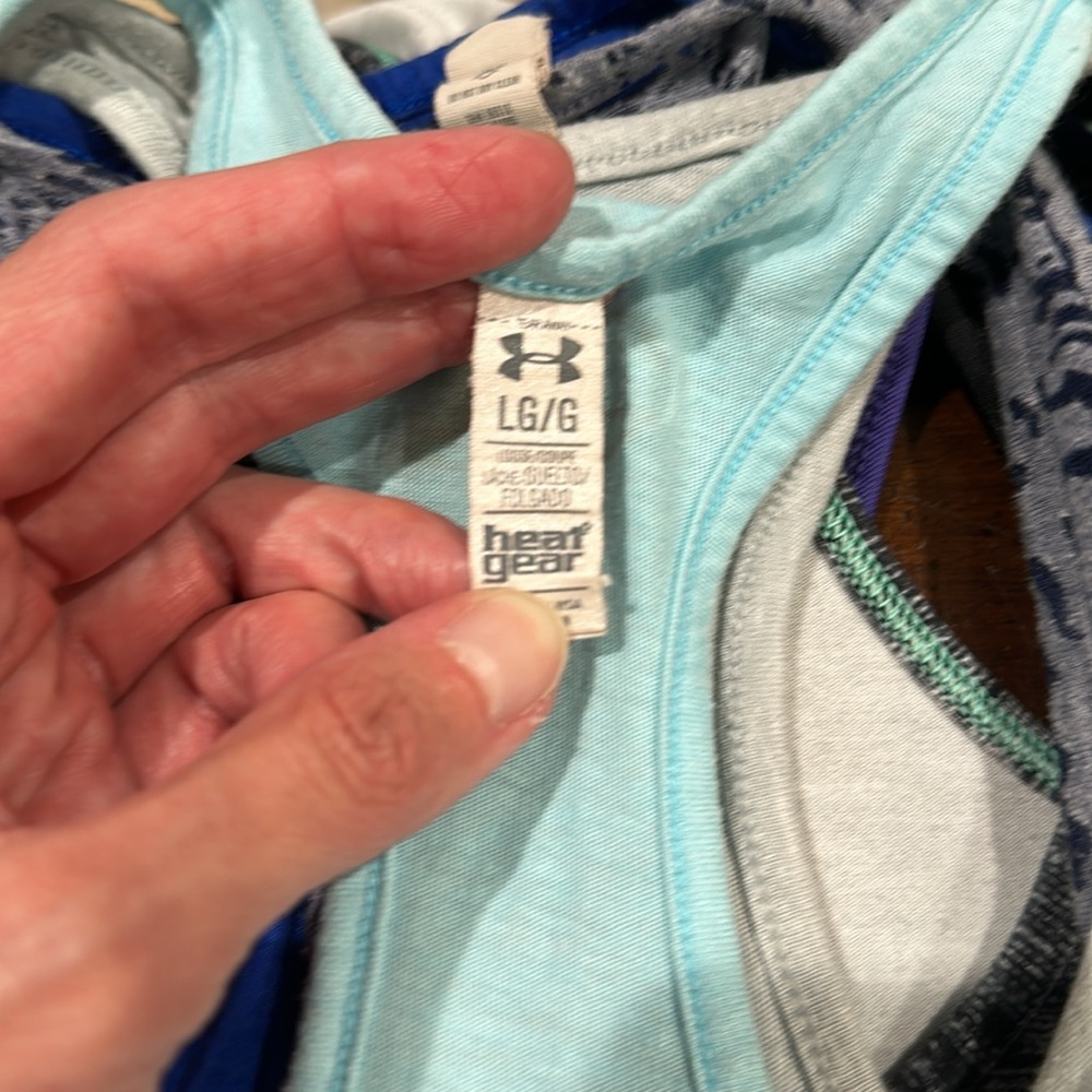 Under Armour Star T-Back Athletic Tank - Picture 2 of 3